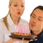 Descargar frases bonitas de cumpleaños para tu novia, descargar las mejores frases para compartir con tu novia por su cumpleaños